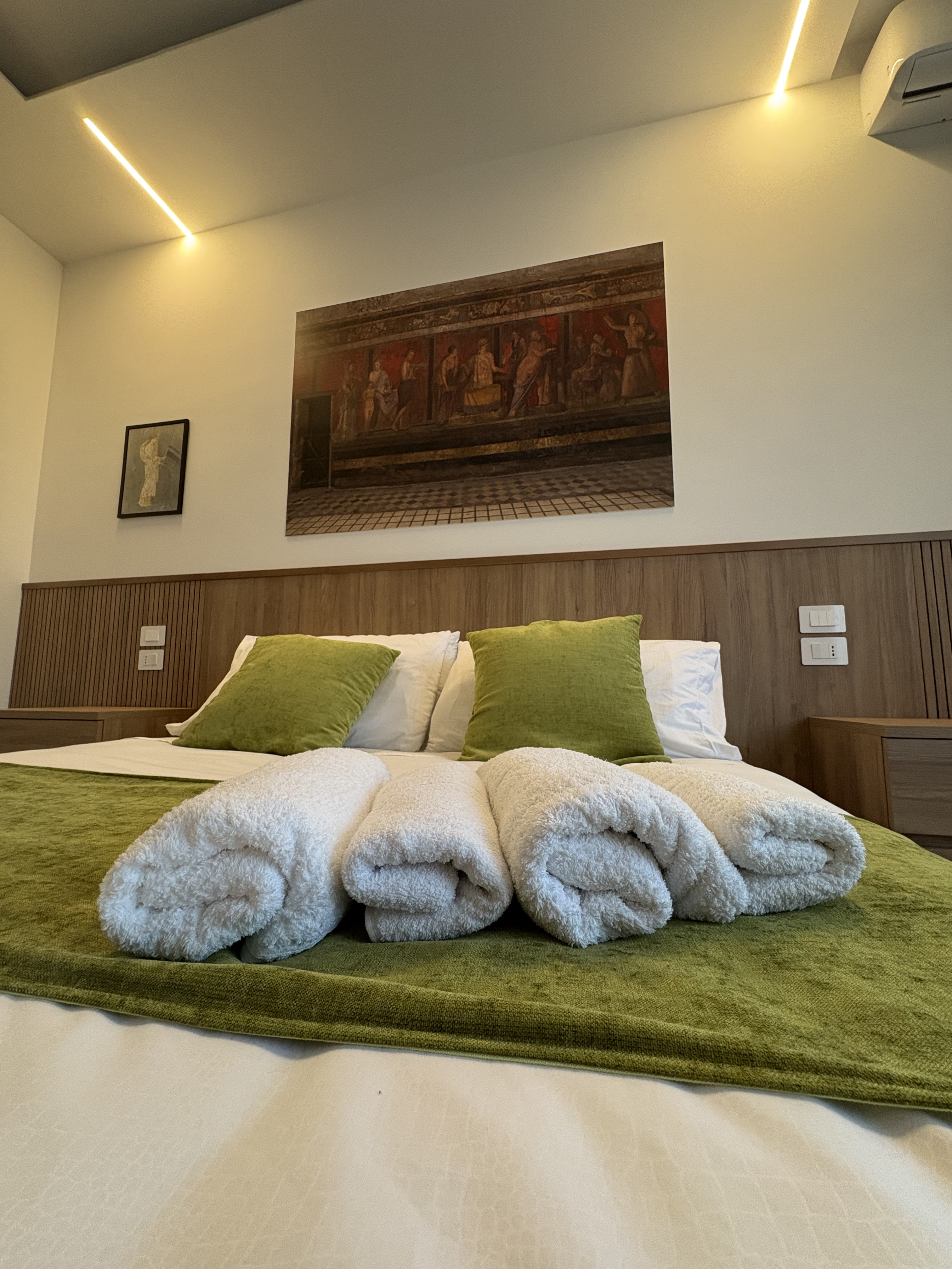 Camera Medea - dettaglio